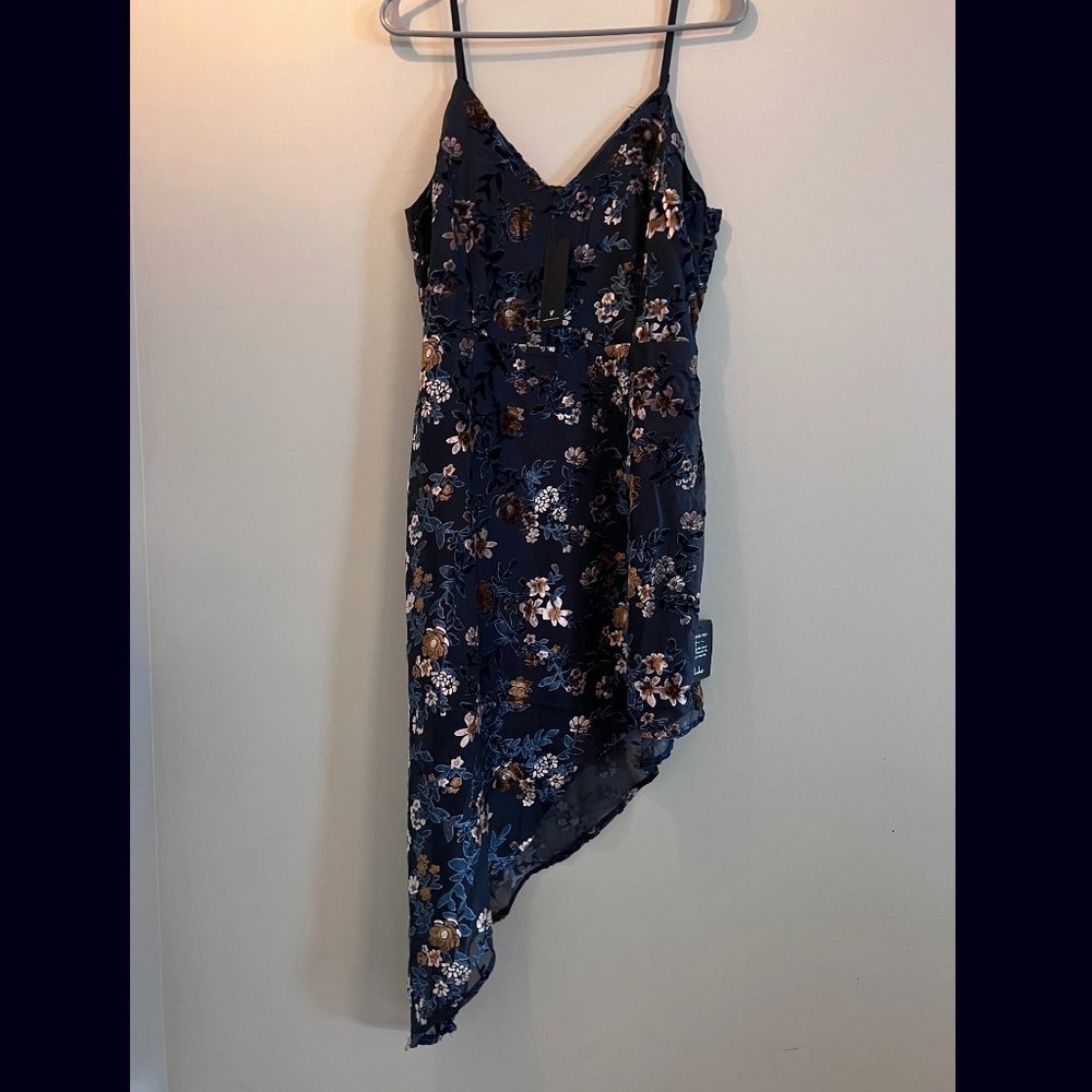 BNWT Lulus Size Large Asymmetrical Blue Cocktail dress w velvet floral details
